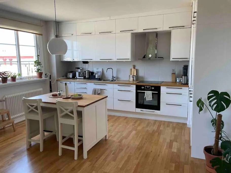 Apartament Rymlig Och Modern Lagenhet I Lugnt Lage Göteborg